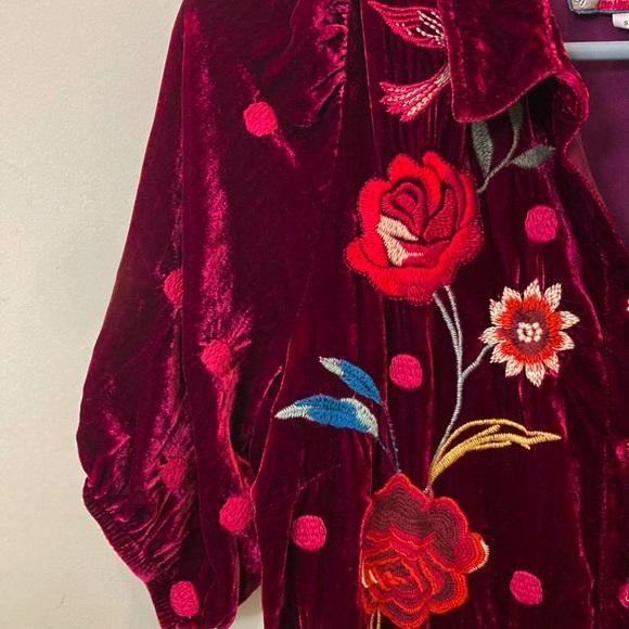 Johnny Was Burgundy Floral Embroidered Top - Picture 4 of 6
